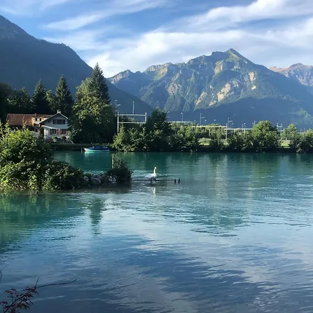 Aareblick 68 Charming With River View Apartment Ringgenberg