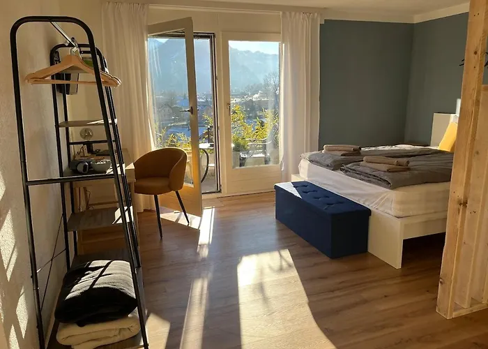 Aareblick 68 Charming With River View * 링겐베르크